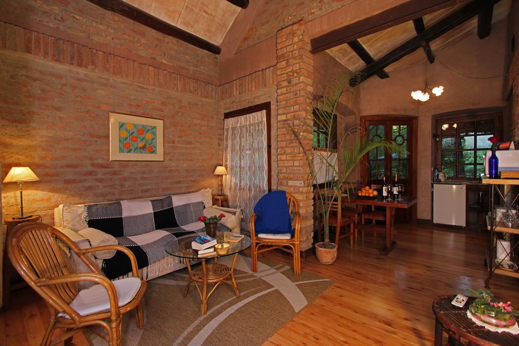 Casa Glebinias Otel Chacras de Coria Dış mekan fotoğraf